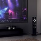 704 S2 Gloss Black Cinema Concert - Grilles Off