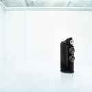 802 D3 Gloss Black Lifestyle