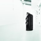 802 D3 Gloss Black Lifestyle