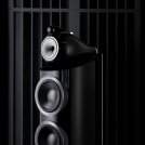 800 D3 Gloss Black Lifestyle