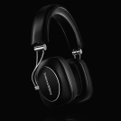 P7 Wireless Black Background